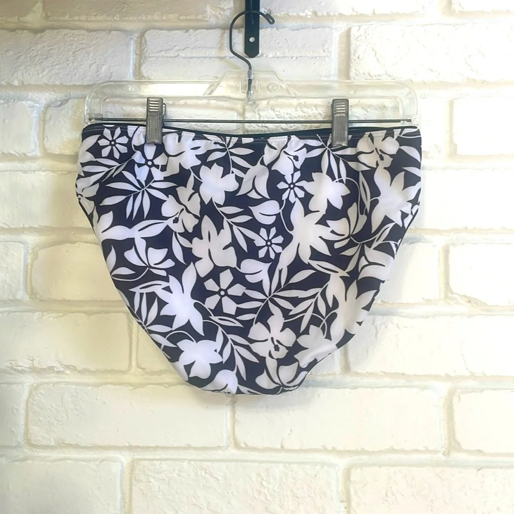Lands' End Mid Waist Bikini Bottoms. Piped Havana Floral Black + White Sz 8 NWOT